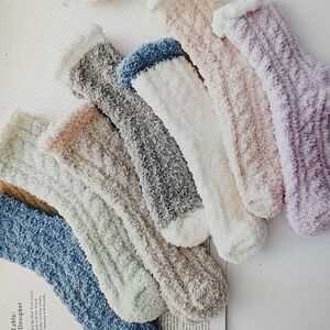 Anklets, NWT 5 Pairs Fleece various colors, 5-9
